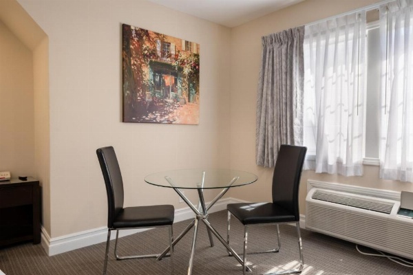 Wilshire Crest Hotel Los Angeles image 13