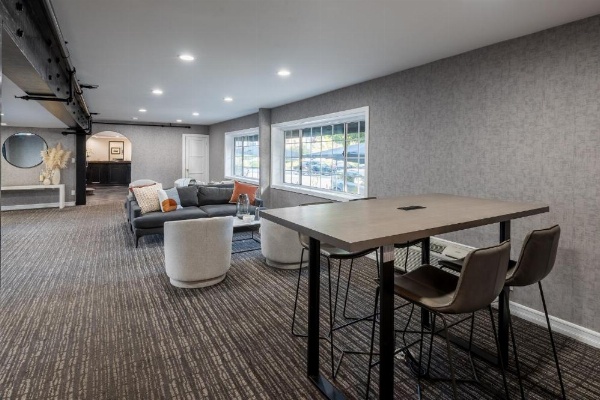 Wilshire Crest Hotel Los Angeles image 17